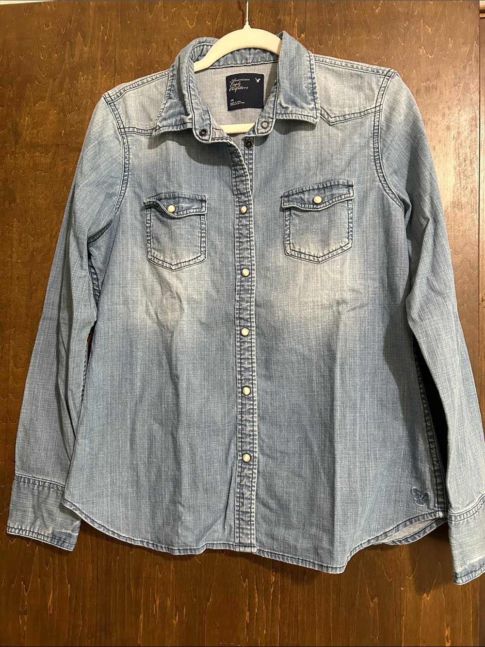American Eagle Outfitters Light Blue Denim Button-Down Shirt 14